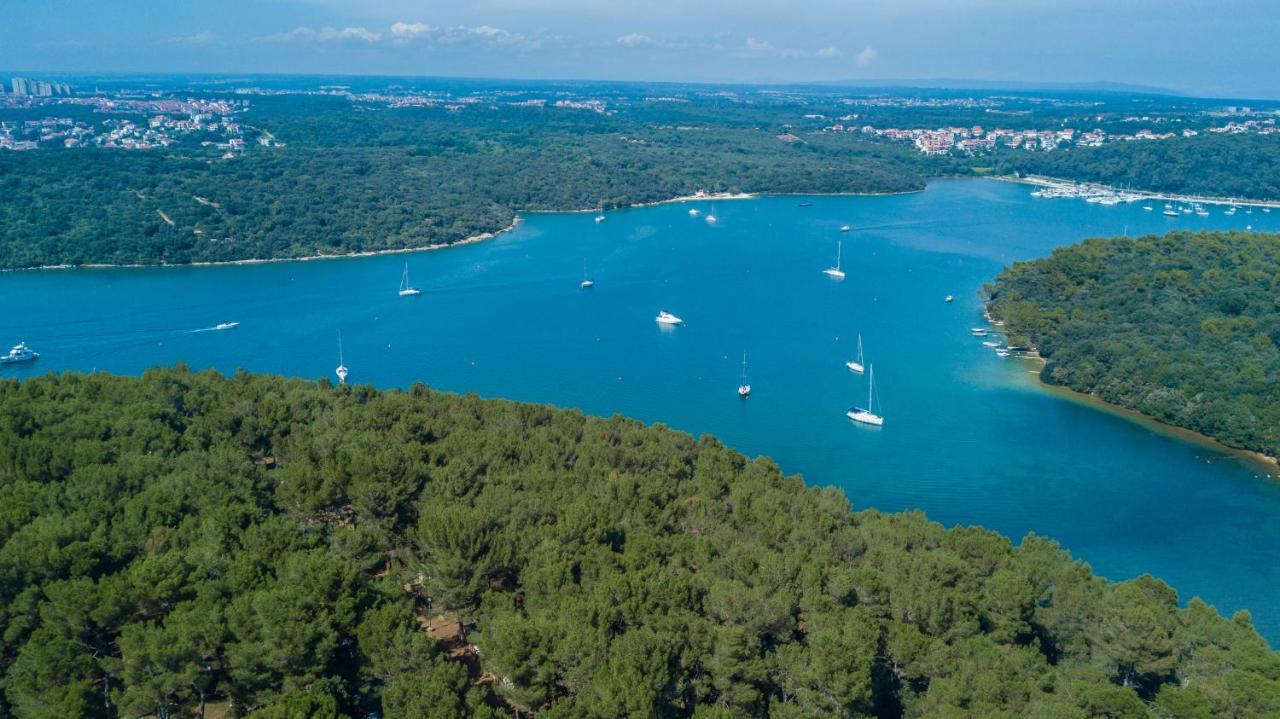 Mobile Homes Pine Sea บานโจเล ภายนอก รูปภาพ