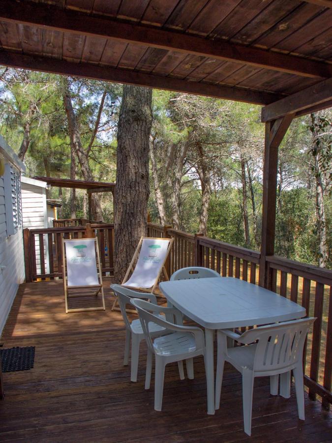 Mobile Homes Pine Sea บานโจเล ภายนอก รูปภาพ